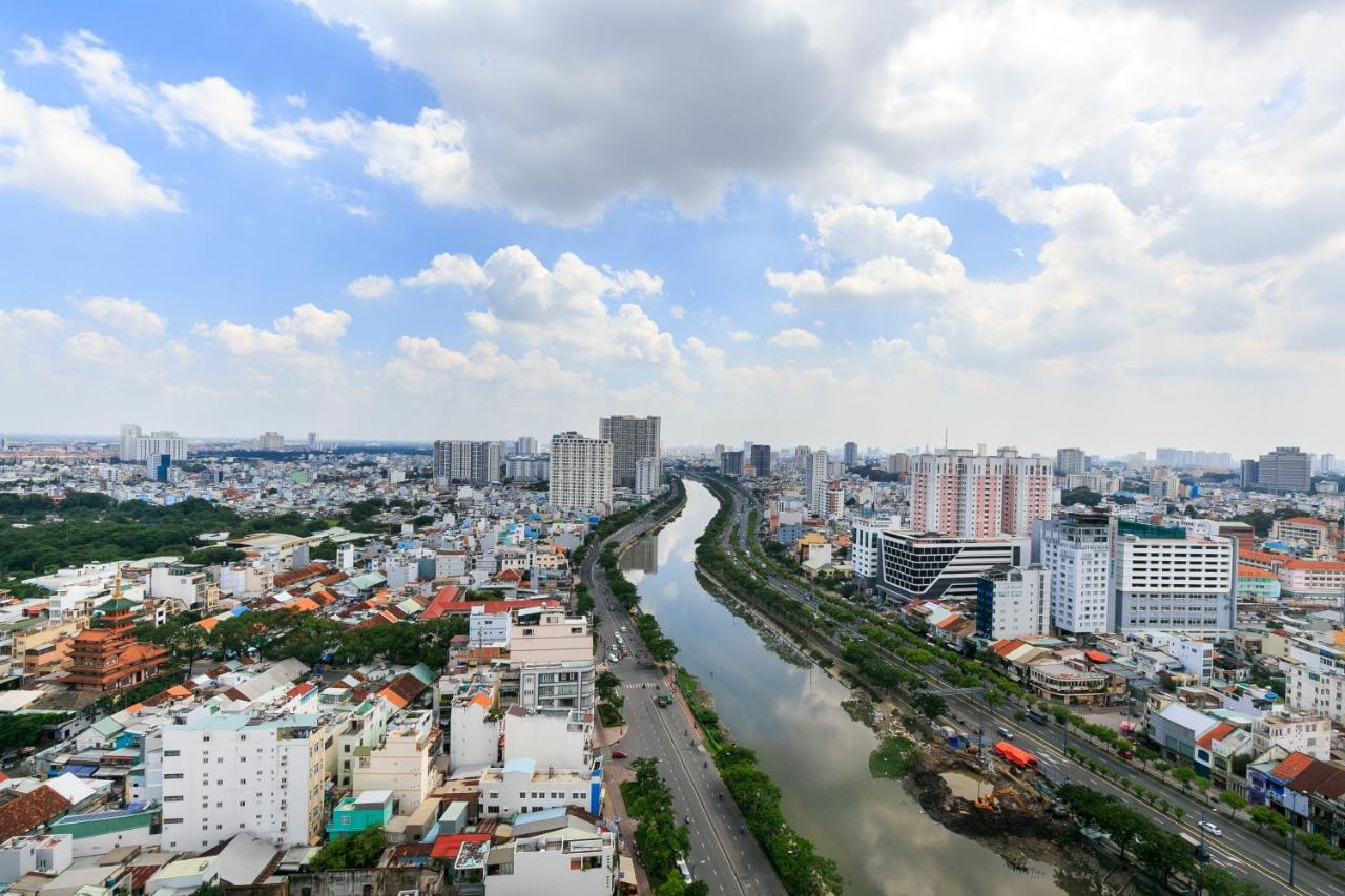 Spacious Saigon - Infinity Pool In Rivergate Хошимин Экстерьер фото